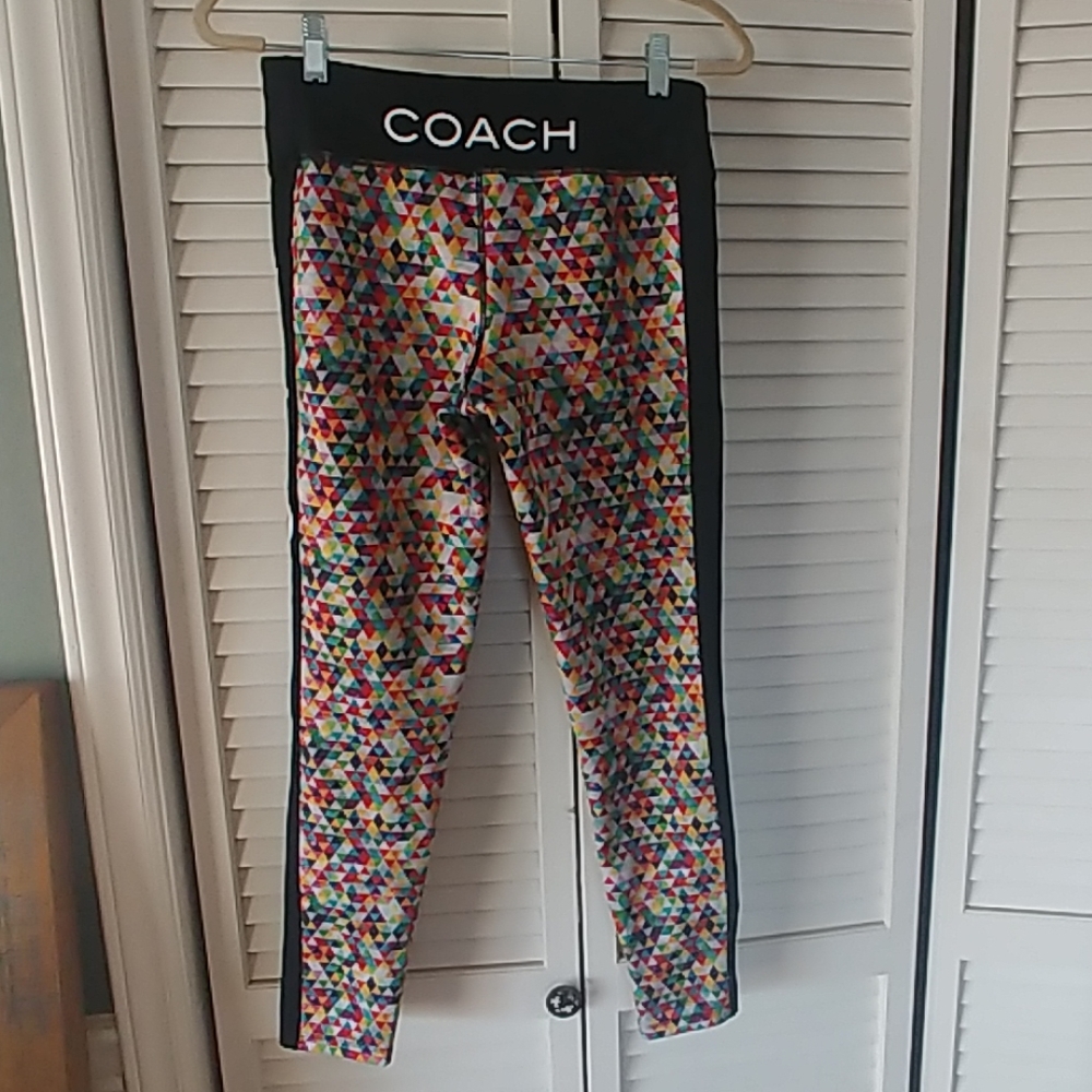 Team Beachbody leggings COACH